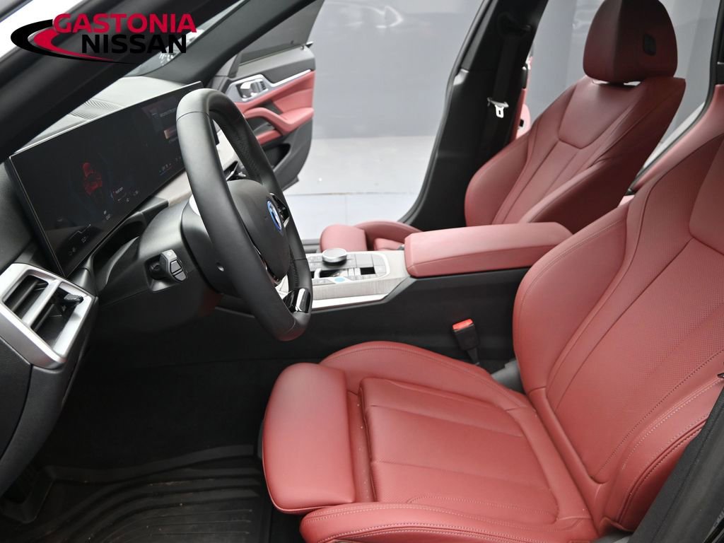 Used 2025 BMW i4 eDrive40 image 17