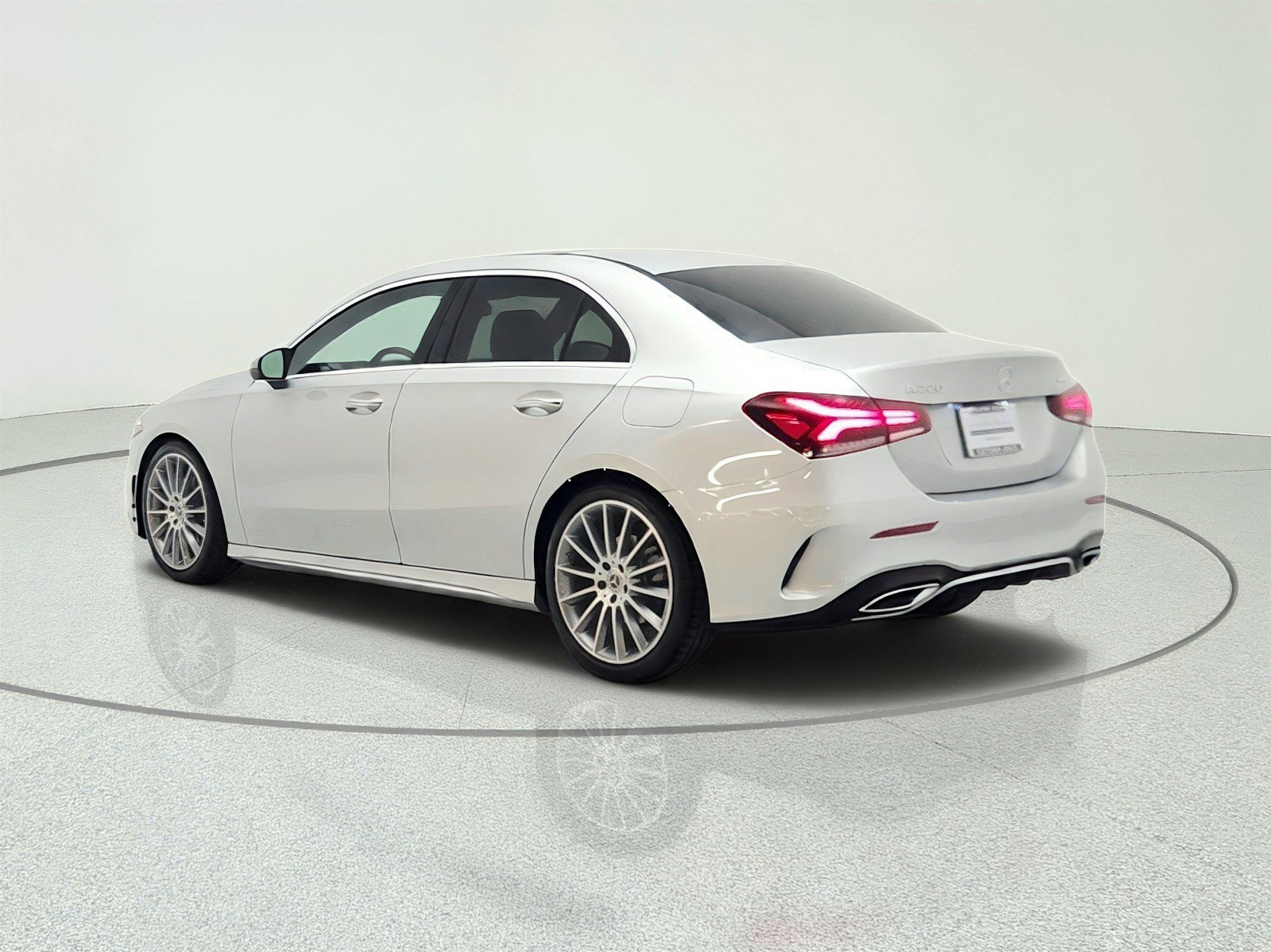 Used 2022 Mercedes-Benz A 220 image 7