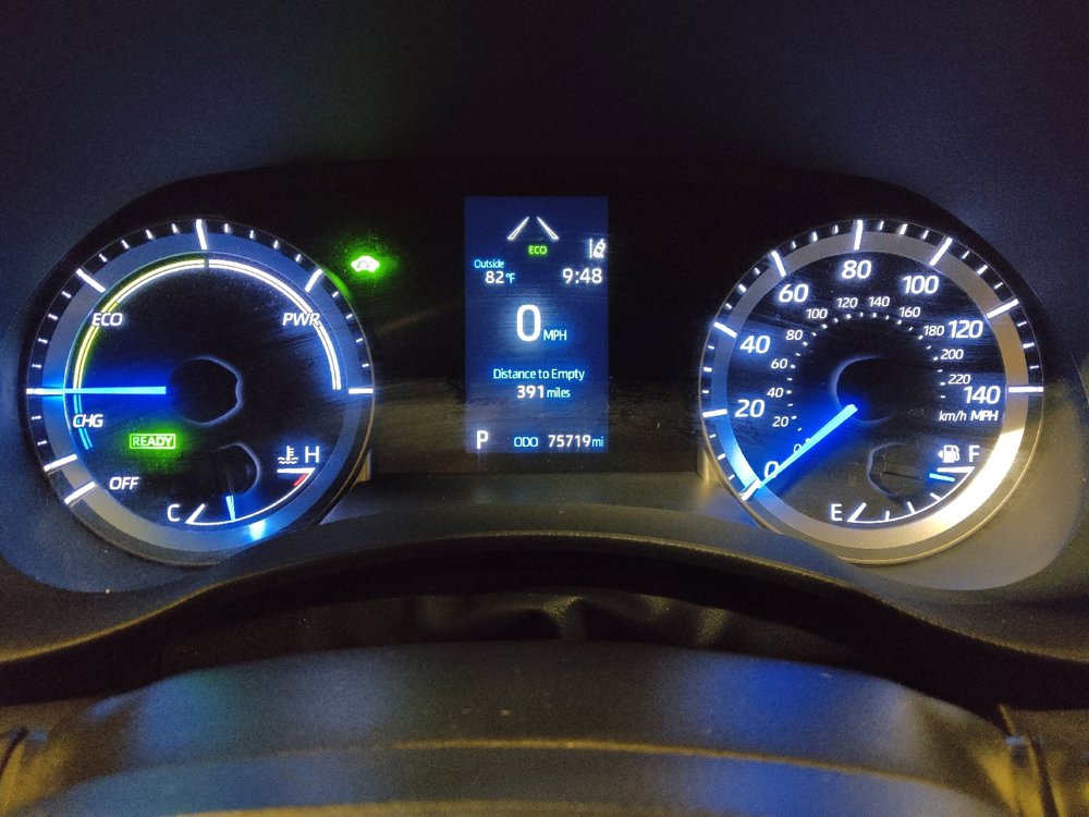 Used 2021 Toyota Highlander LE image 23