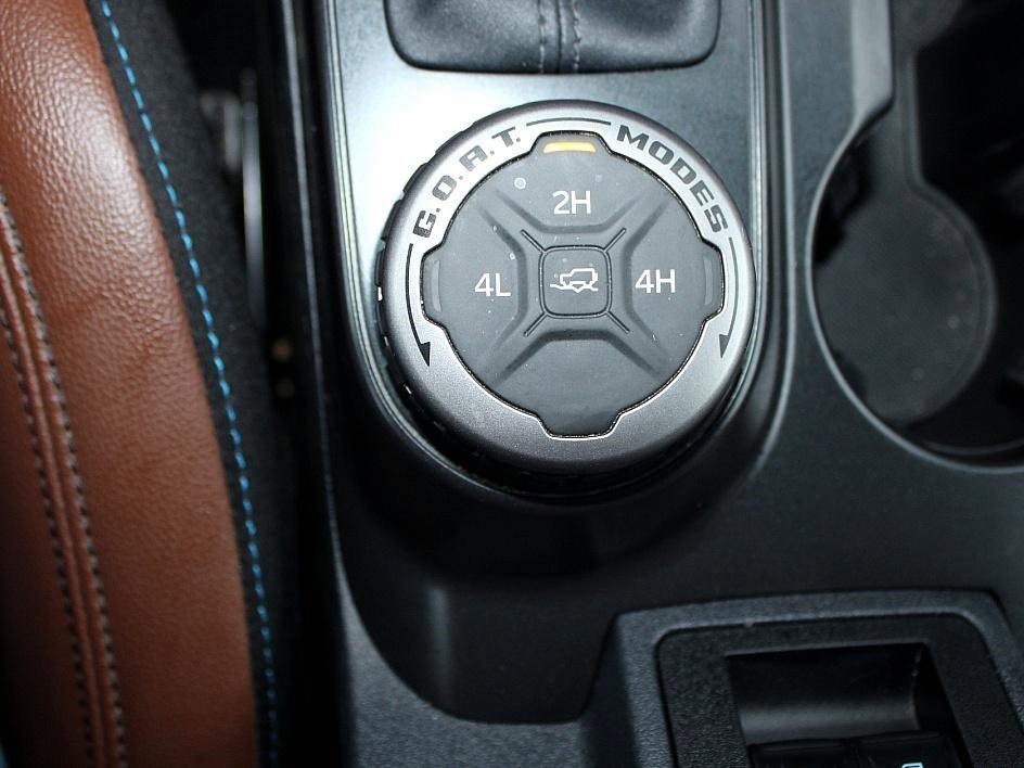 Used 2024 Ford Bronco Outer Banks image 22