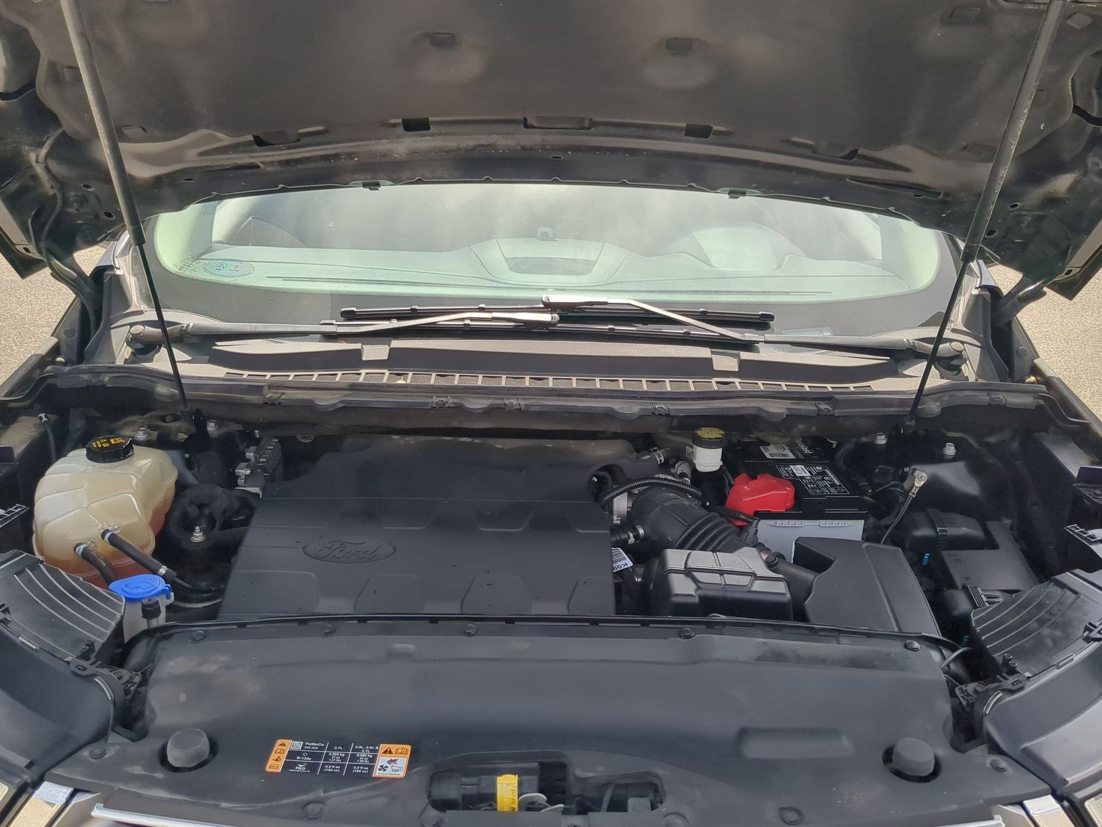 Used 2018 Ford Edge Titanium w/ Equipment Group 301A image 24