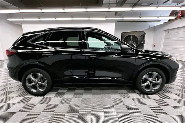Used 2024 Ford Escape ST-Line w/ Tech Pack #1 AWD/4WD image 15