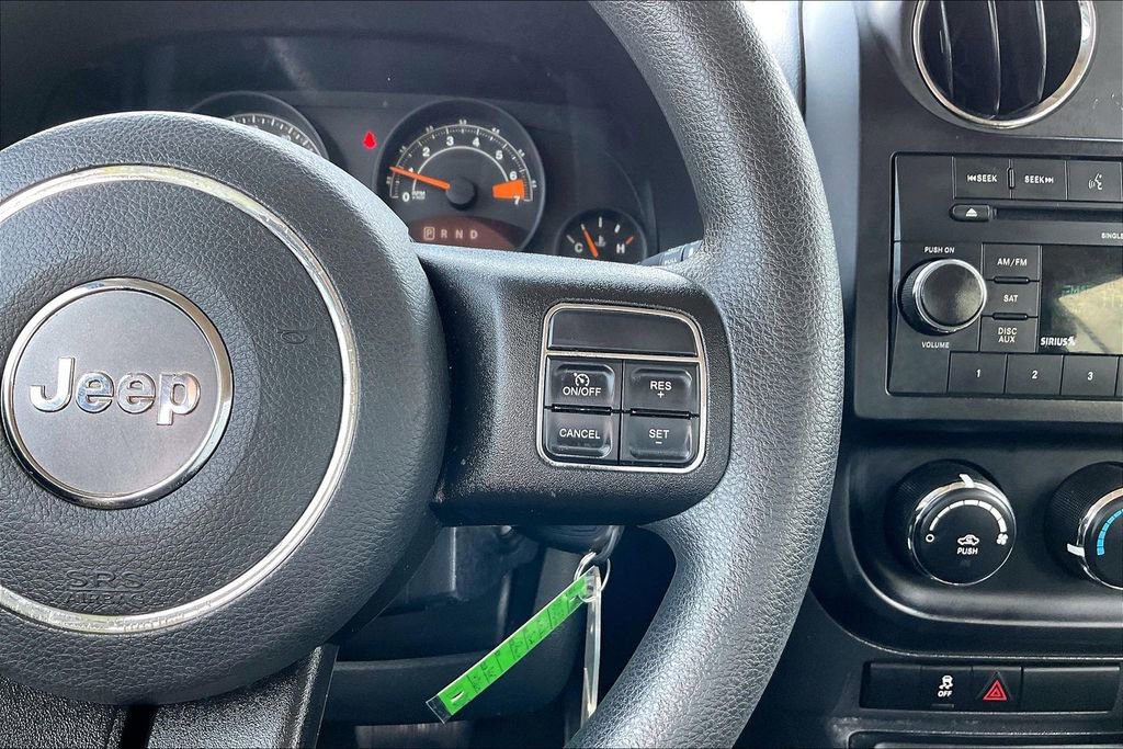 Used 2016 Jeep Patriot Sport FWD image 11