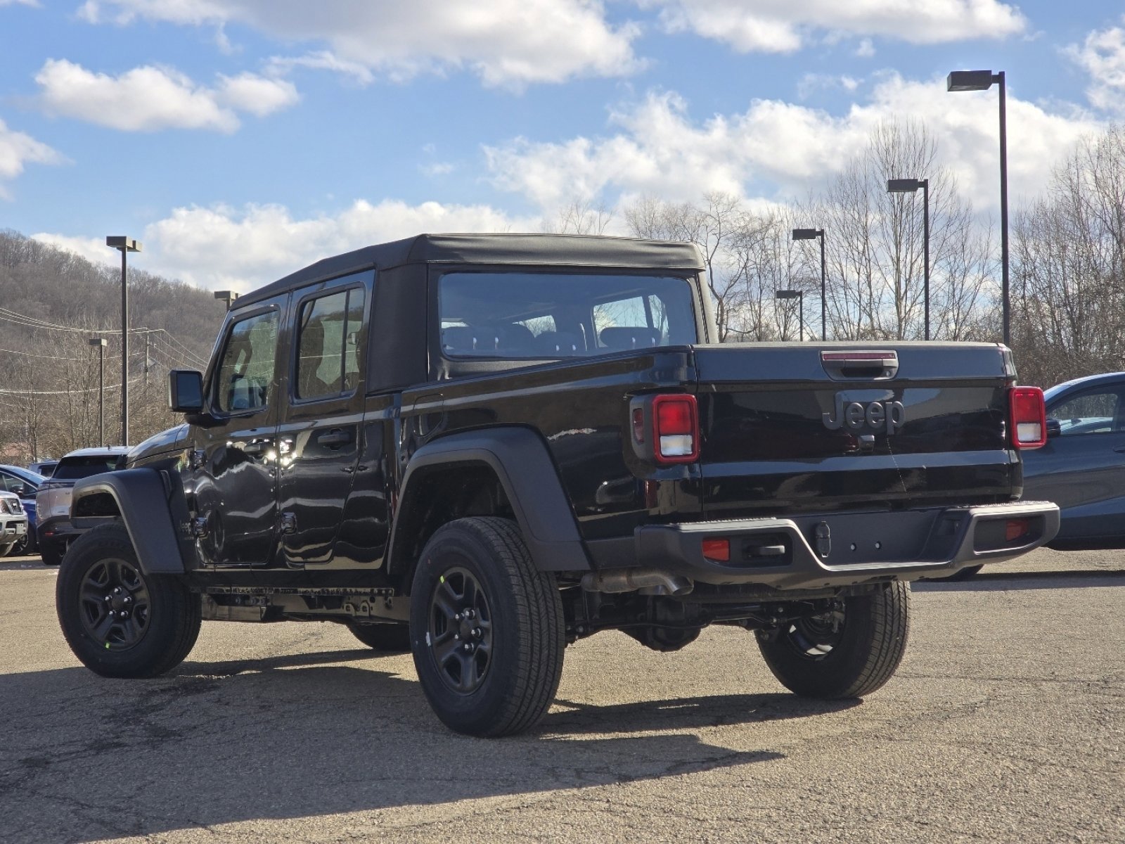 New 2026 Jeep Gladiator Sport image 7