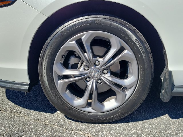 Certified 2024 Honda Accord EX image 7