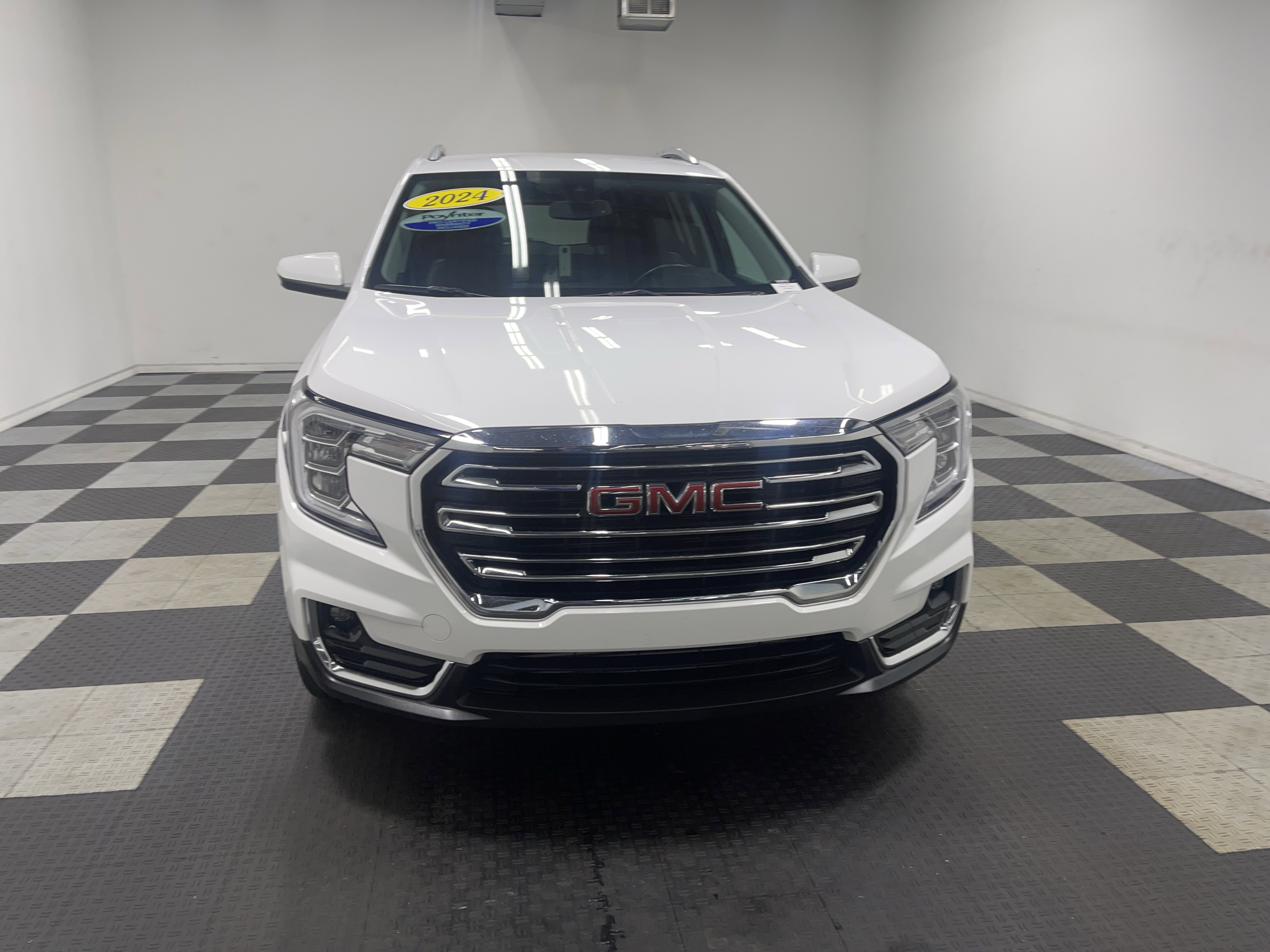 Used 2024 GMC Terrain SLT image 7