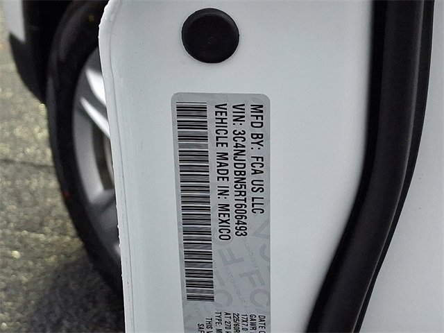 Used 2024 Jeep Compass Latitude image 27