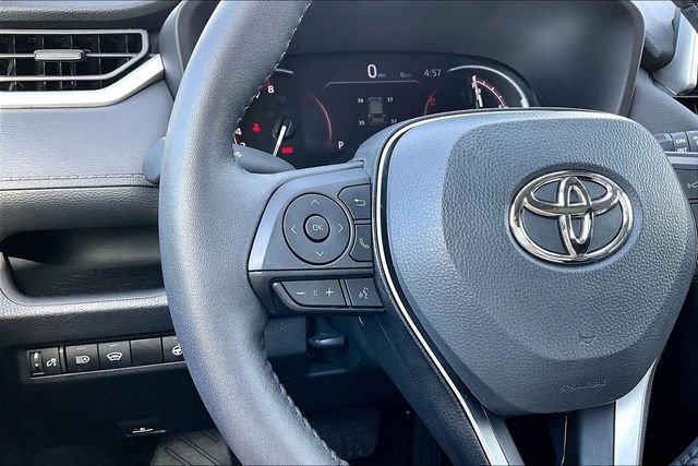 Used 2025 Toyota RAV4 XLE w/ Convenience Package AWD/4WD image 11