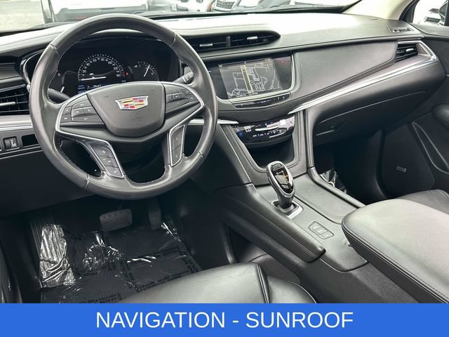 Used 2018 Cadillac XT5 Premium Luxury AWD/4WD image 2