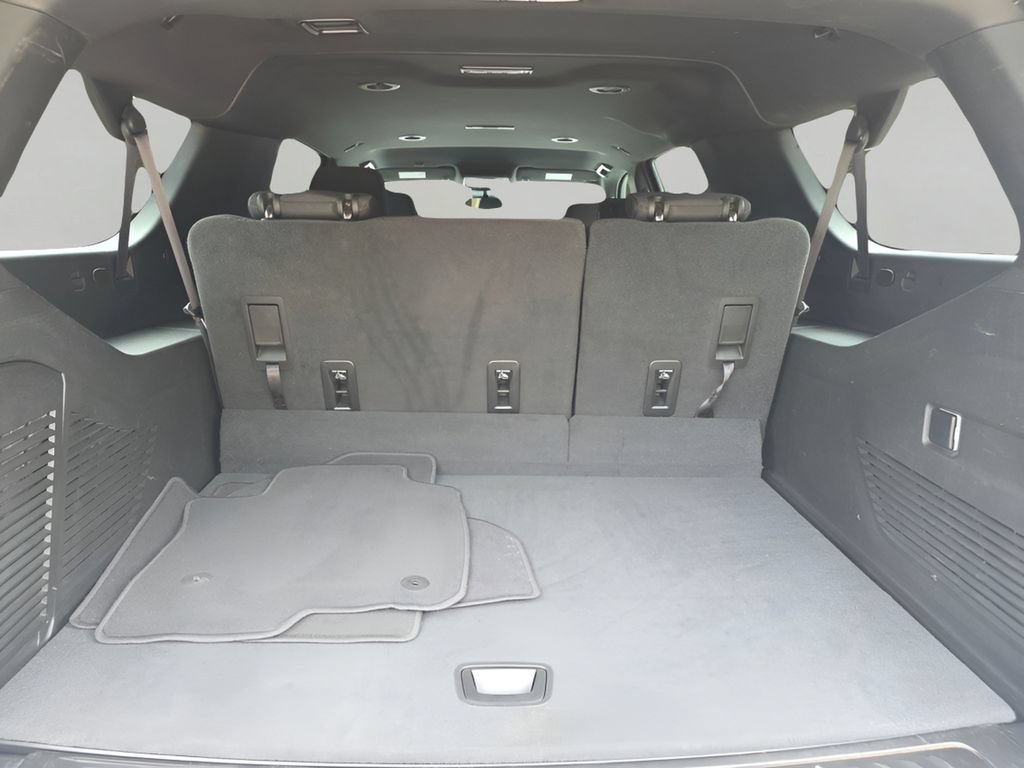 Used 2023 Chevrolet Suburban LS AWD/4WD image 6