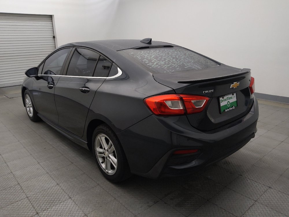 Used 2018 Chevrolet Cruze LT w/ Convenience Package FWD image 5