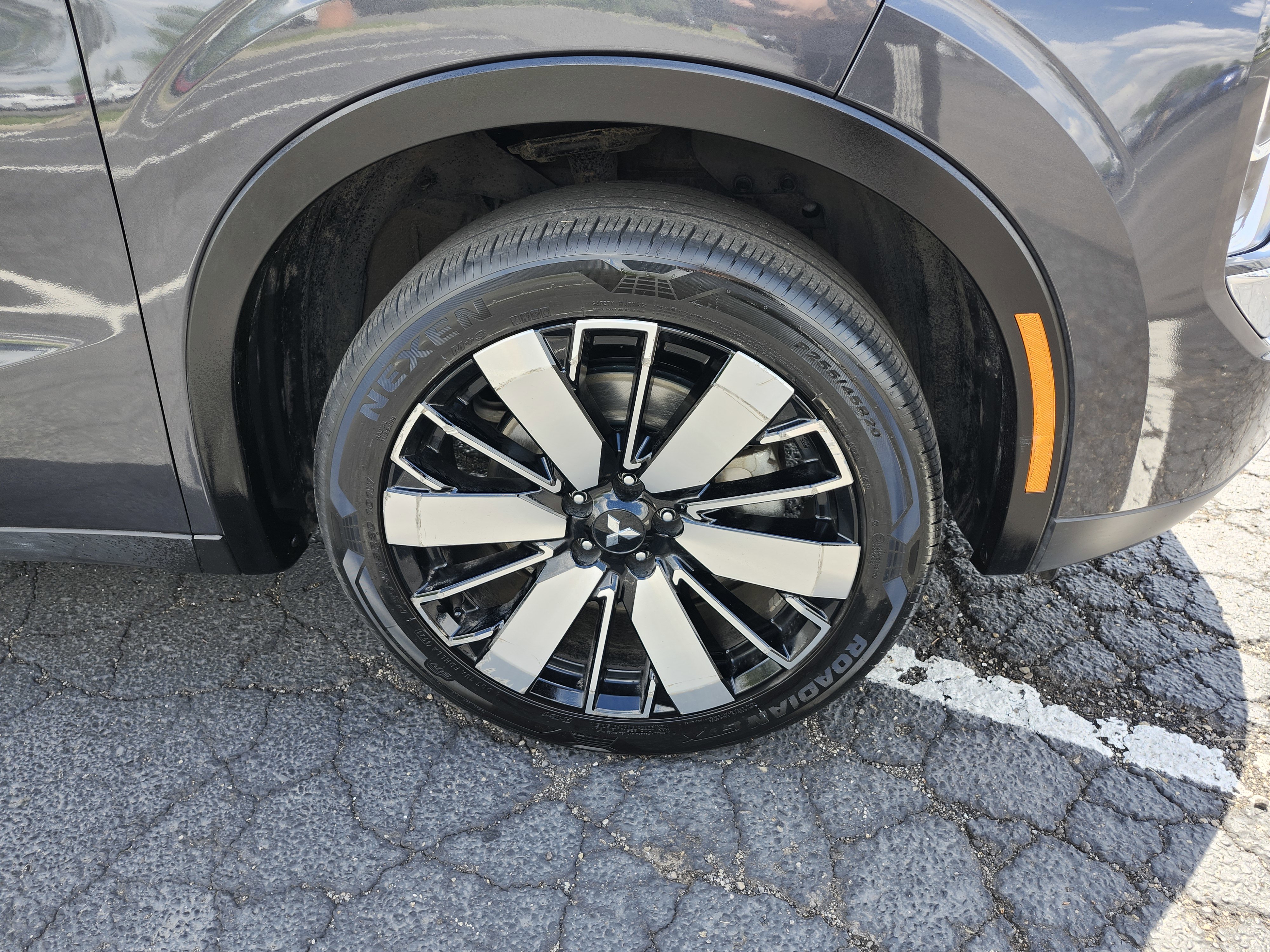 Used 2025 Mitsubishi Outlander SE AWD/4WD image 13