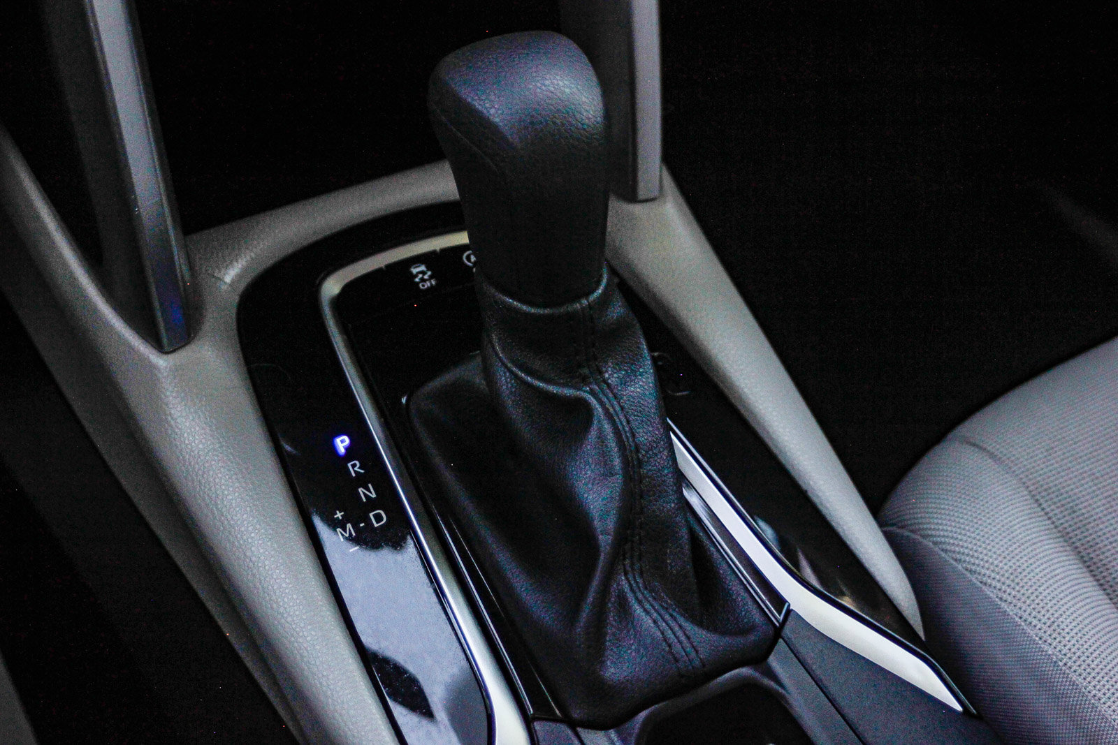 Used 2023 Toyota Corolla Cross L image 19