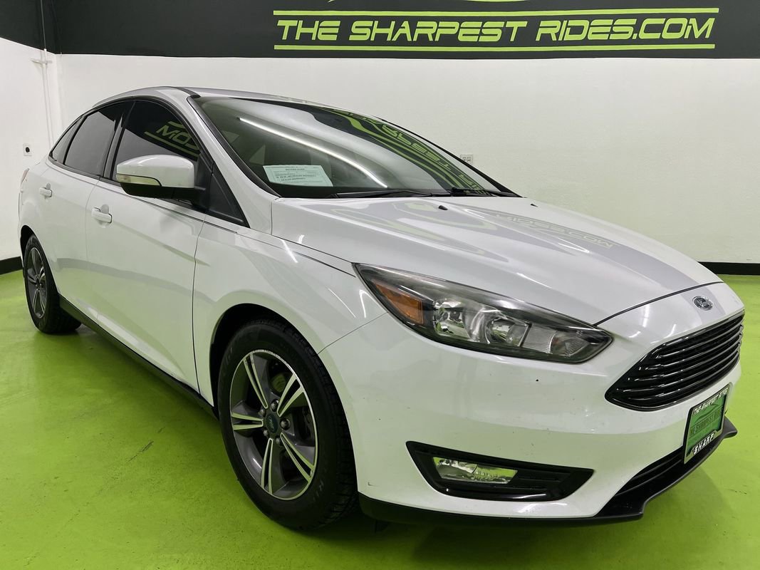 Used 2016 Ford Focus SE image 2