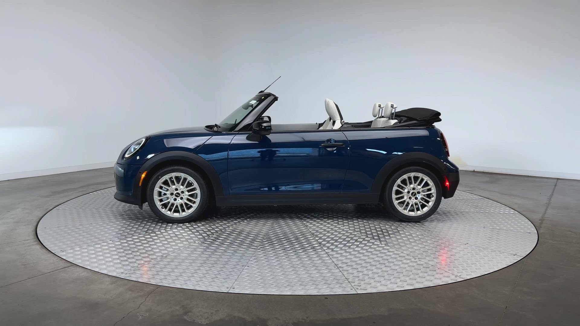 New 2026 MINI Cooper S FWD image 5