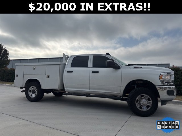 Used 2024 RAM 3500 Tradesman w/ Chrome Appearance Group image 6