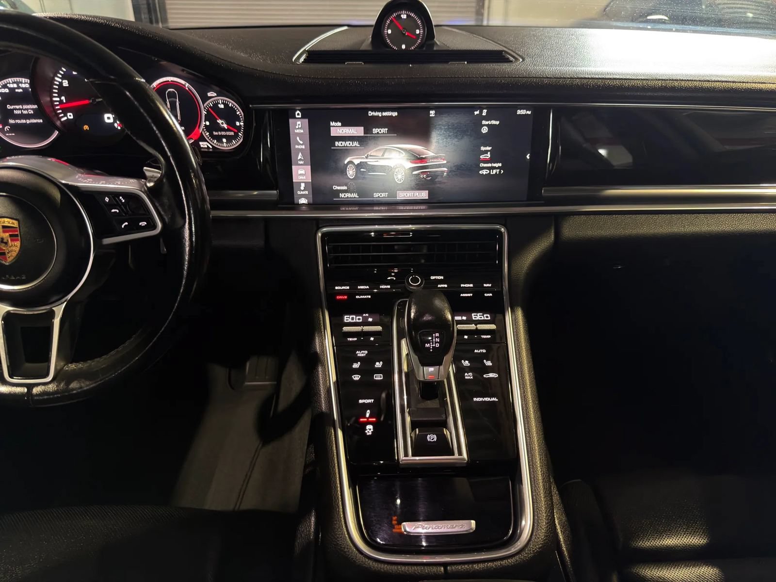 Used 2017 Porsche Panamera 4 w/ Premium Package AWD/4WD image 62
