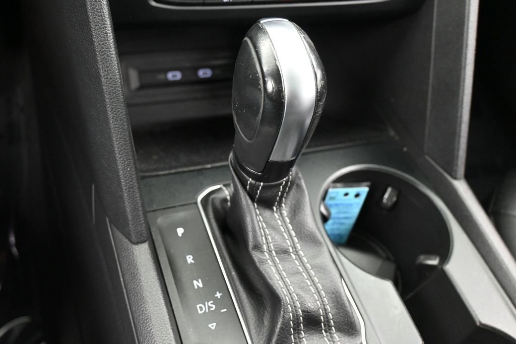 Used 2021 Volkswagen Atlas SE w/ Panoramic Sunroof Package FWD image 21
