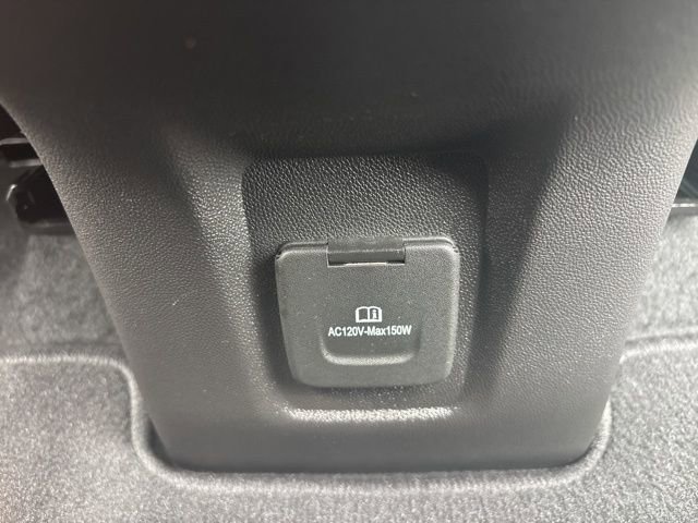 Used 2023 Chevrolet Equinox RS w/ RS Leather Package image 15