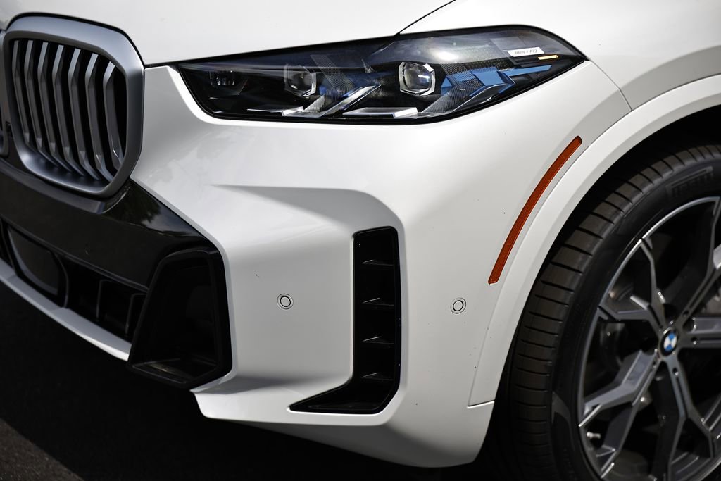 New 2026 BMW X5 xDrive50e w/ M Sport Package image 12