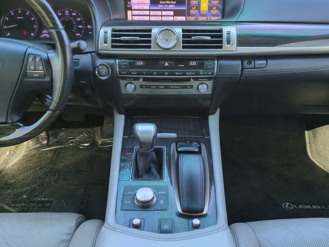Used 2014 Lexus LS 460 w/ Comfort Package RWD image 18