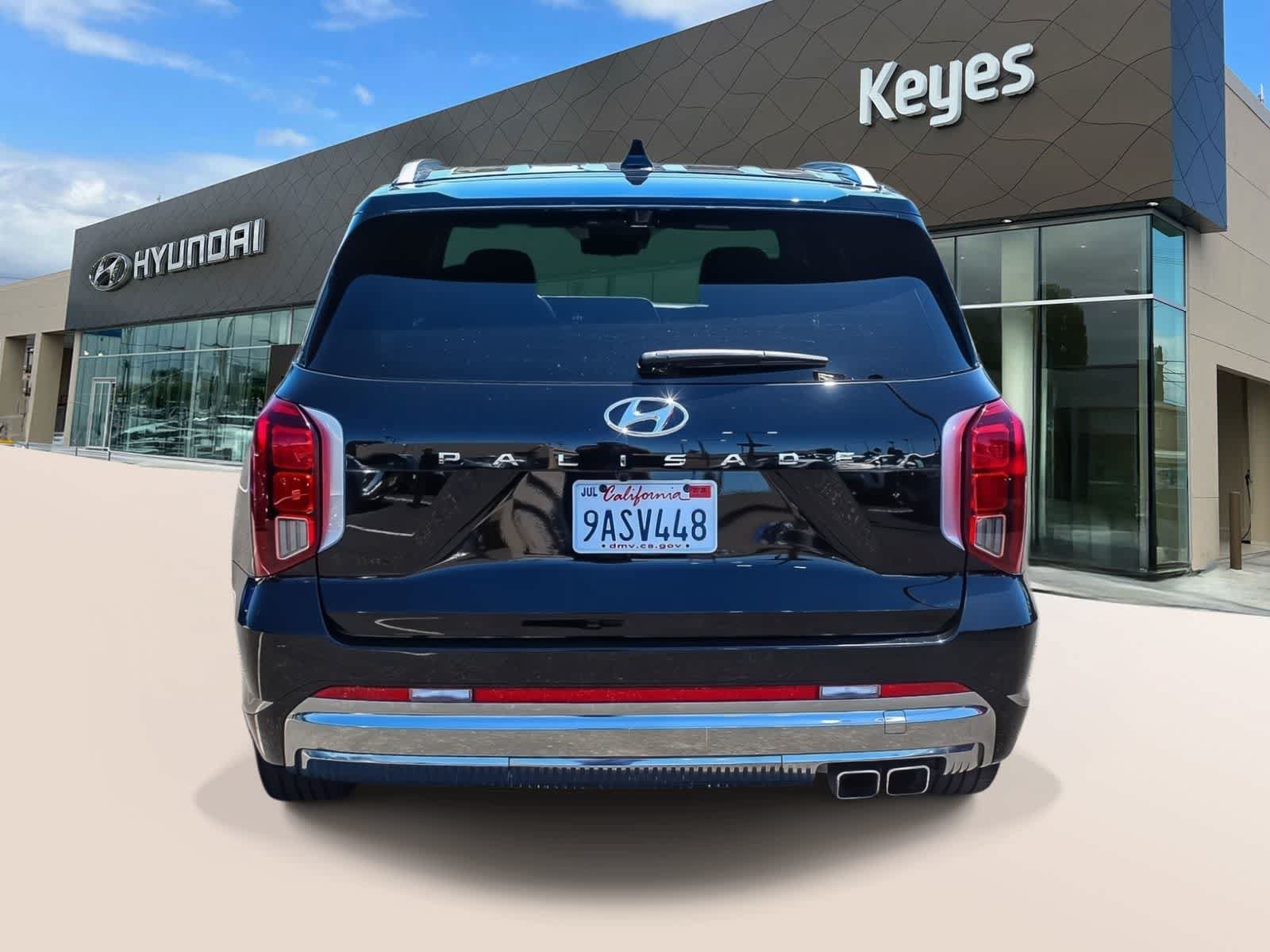 Used 2023 Hyundai Palisade Calligraphy w/ Cargo Package FWD image 6