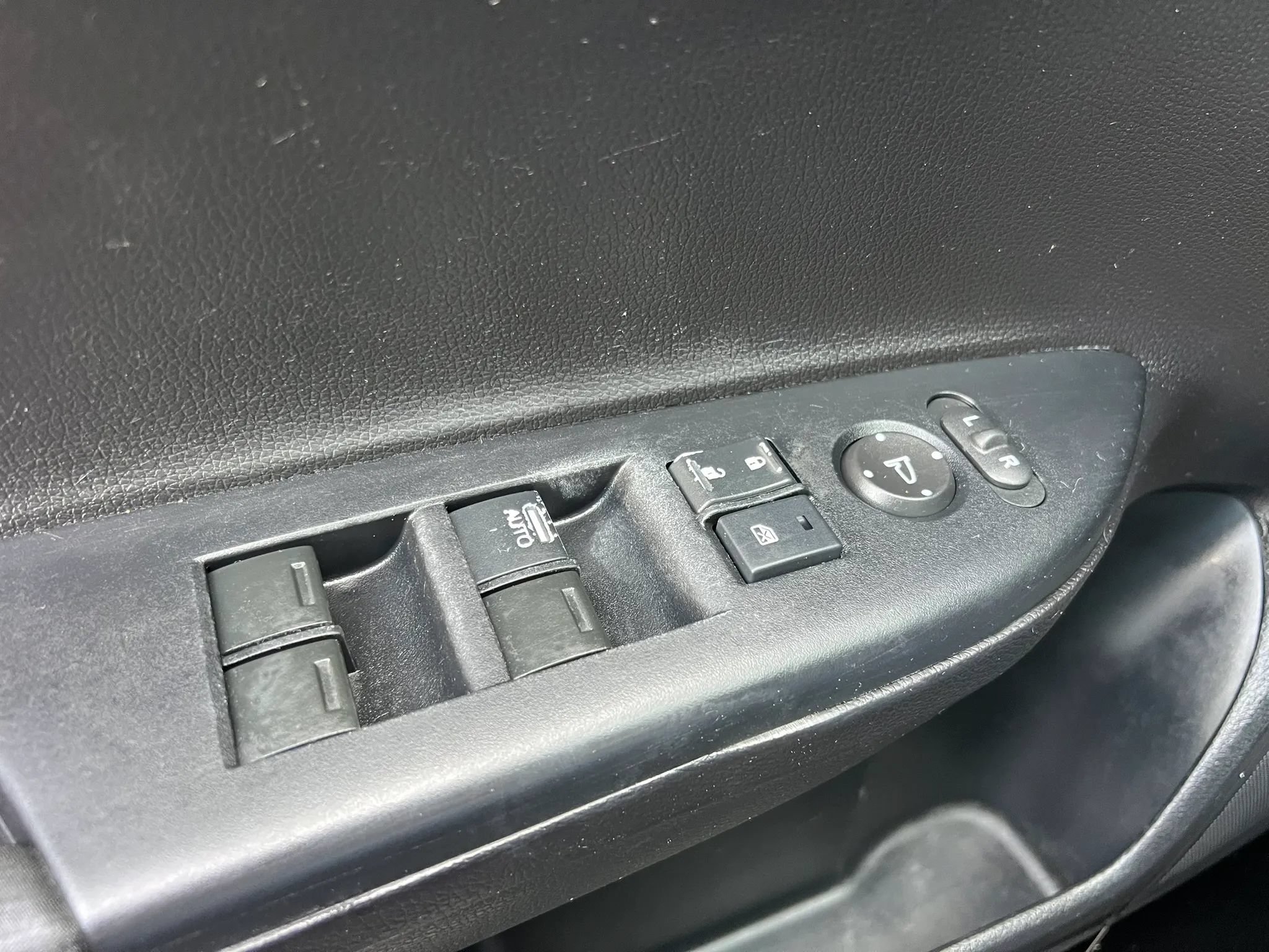 Used 2016 Honda Accord LX image 30