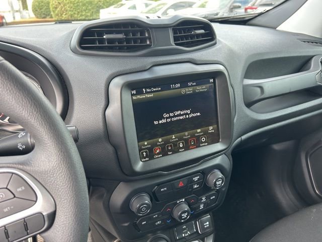 Used 2023 Jeep Renegade Latitude AWD/4WD image 23
