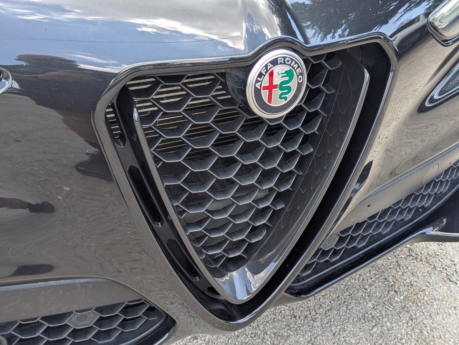 Used 2023 Alfa Romeo Stelvio Sprint RWD image 23