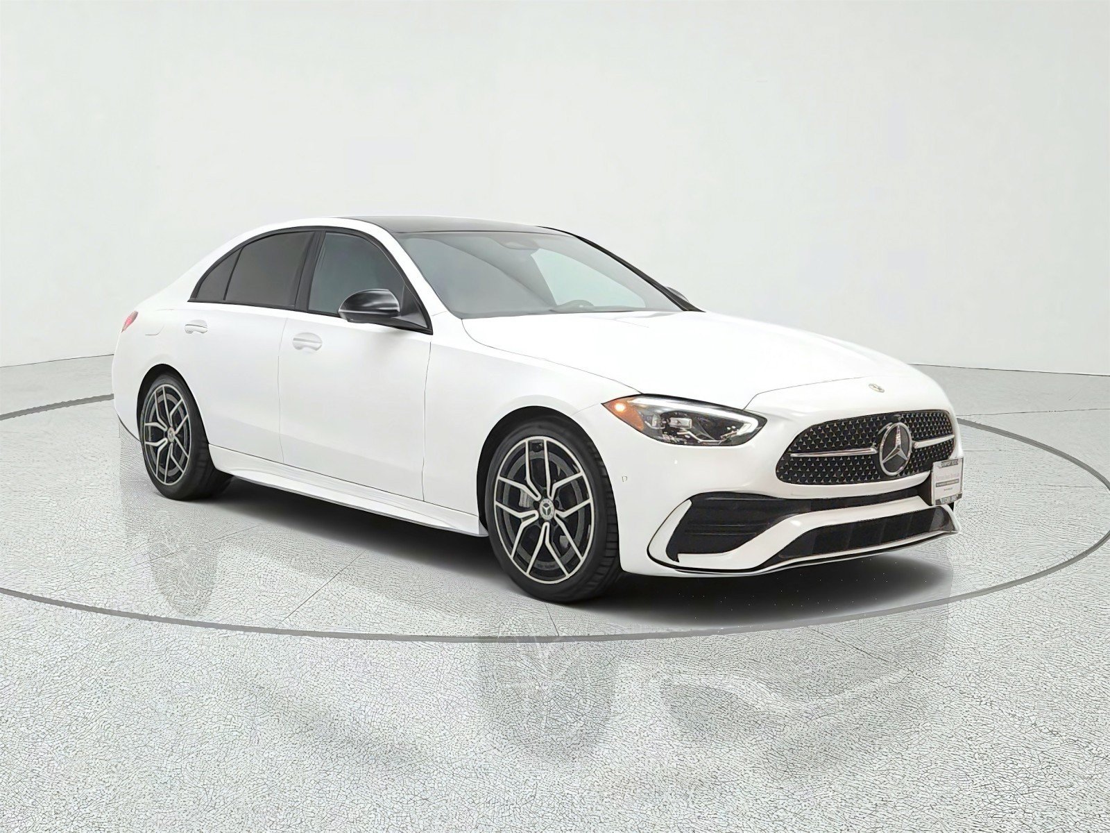 Used 2023 Mercedes-Benz C 300 Sedan image 3