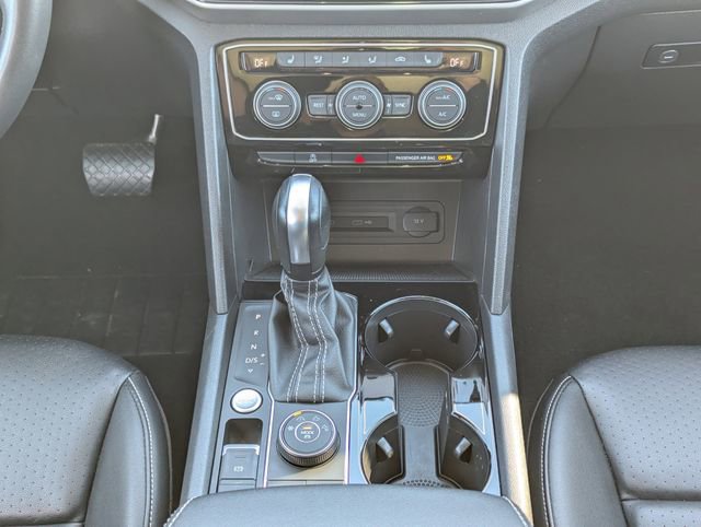 Used 2022 Volkswagen Atlas SEL image 19