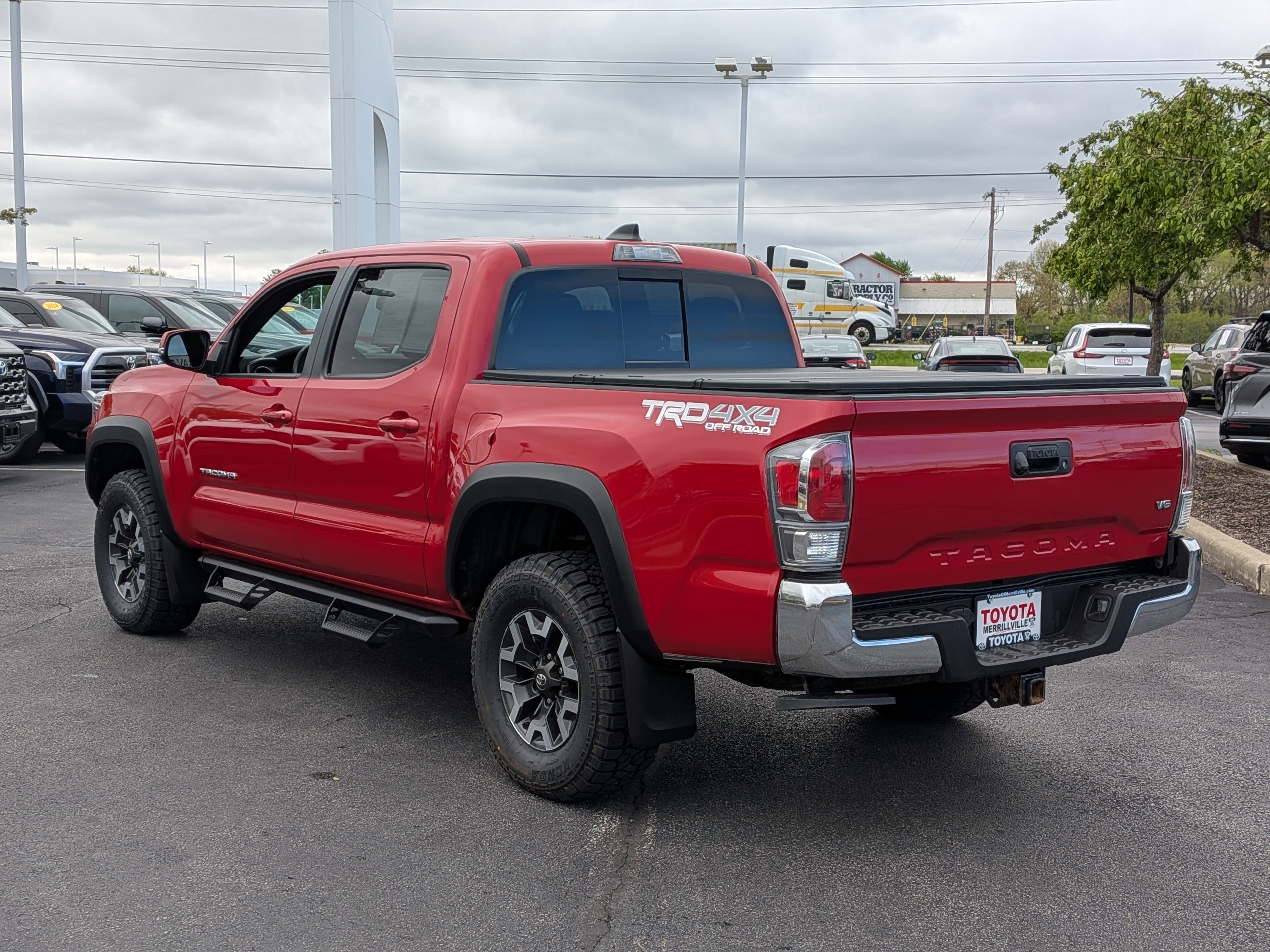 Certified 2023 Toyota Tacoma TRD Off-Road AWD/4WD image 5