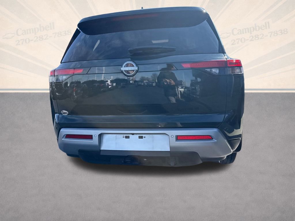 Used 2024 Nissan Pathfinder Platinum w/ Black Appearance Package image 4