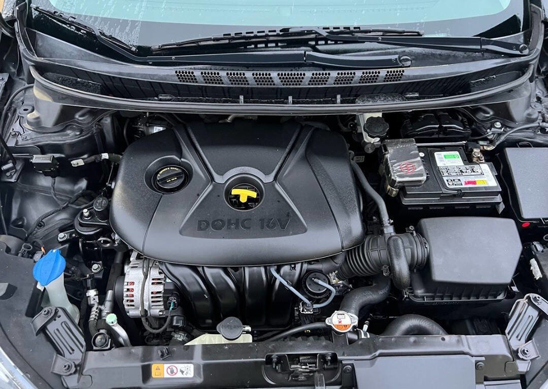 Used 2016 Hyundai Elantra SE w/ Option Group 02 image 23