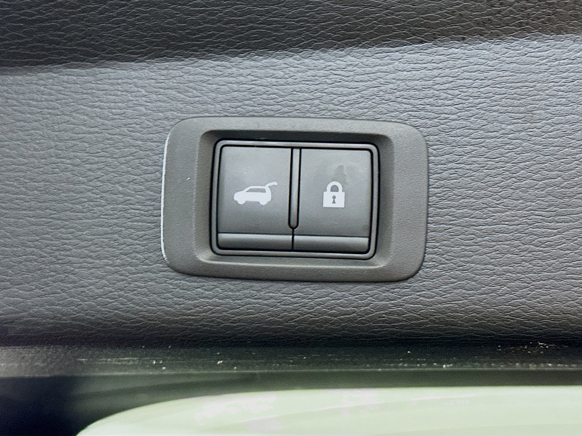 Used 2024 Mitsubishi Outlander SE FWD image 32