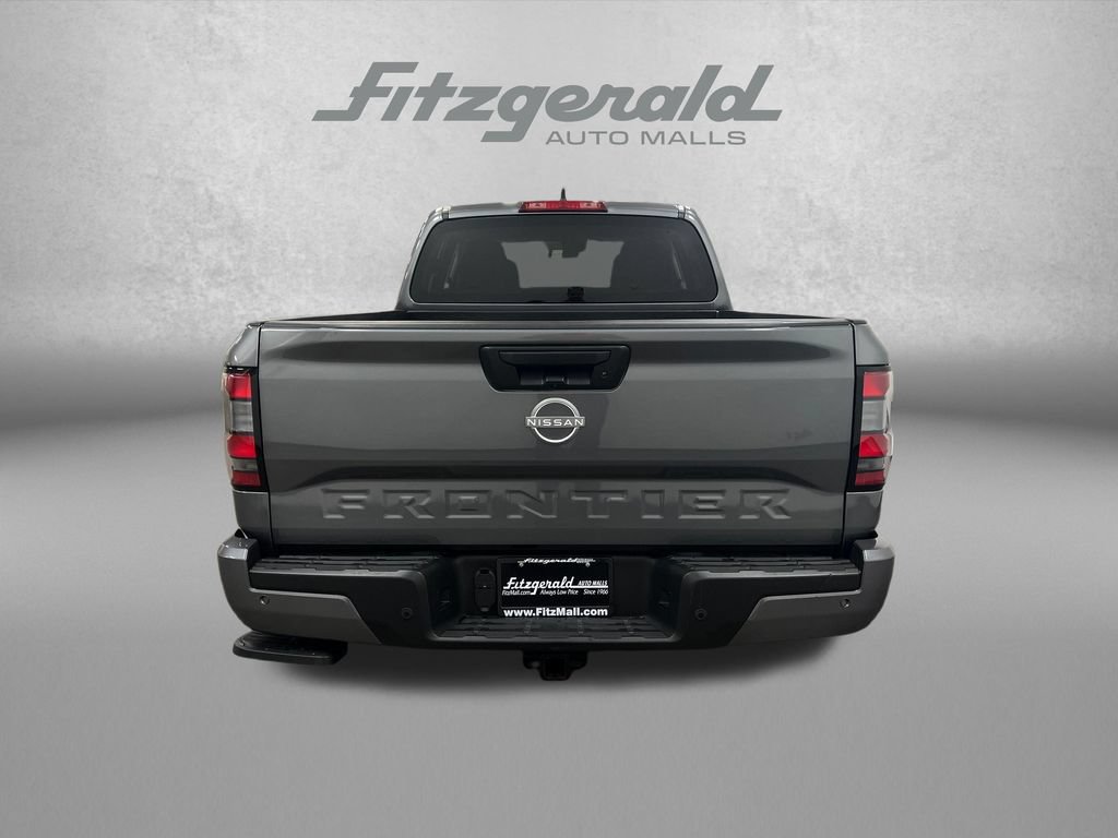 Used 2025 Nissan Frontier SV w/ Tow Package RWD image 4