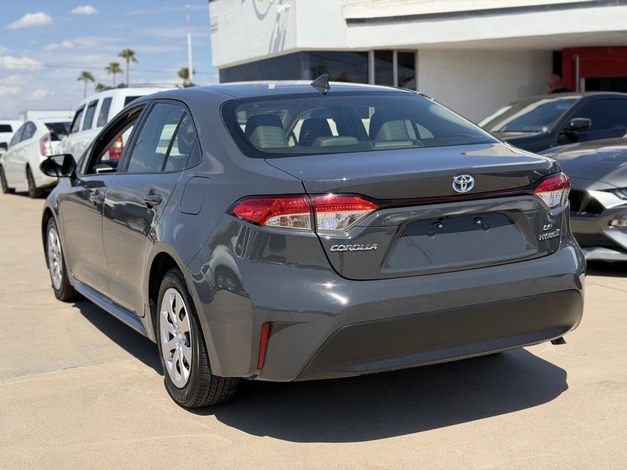 Used 2023 Toyota Corolla LE FWD image 7