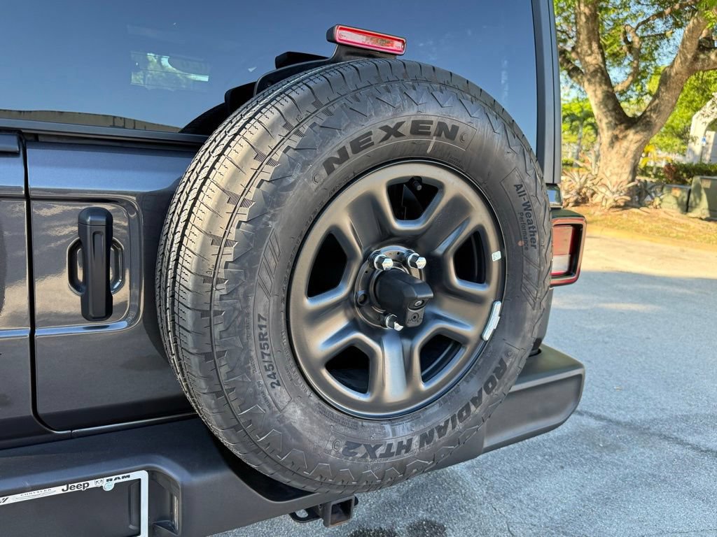 Used 2026 Jeep Wrangler Unlimited Sport AWD/4WD image 35