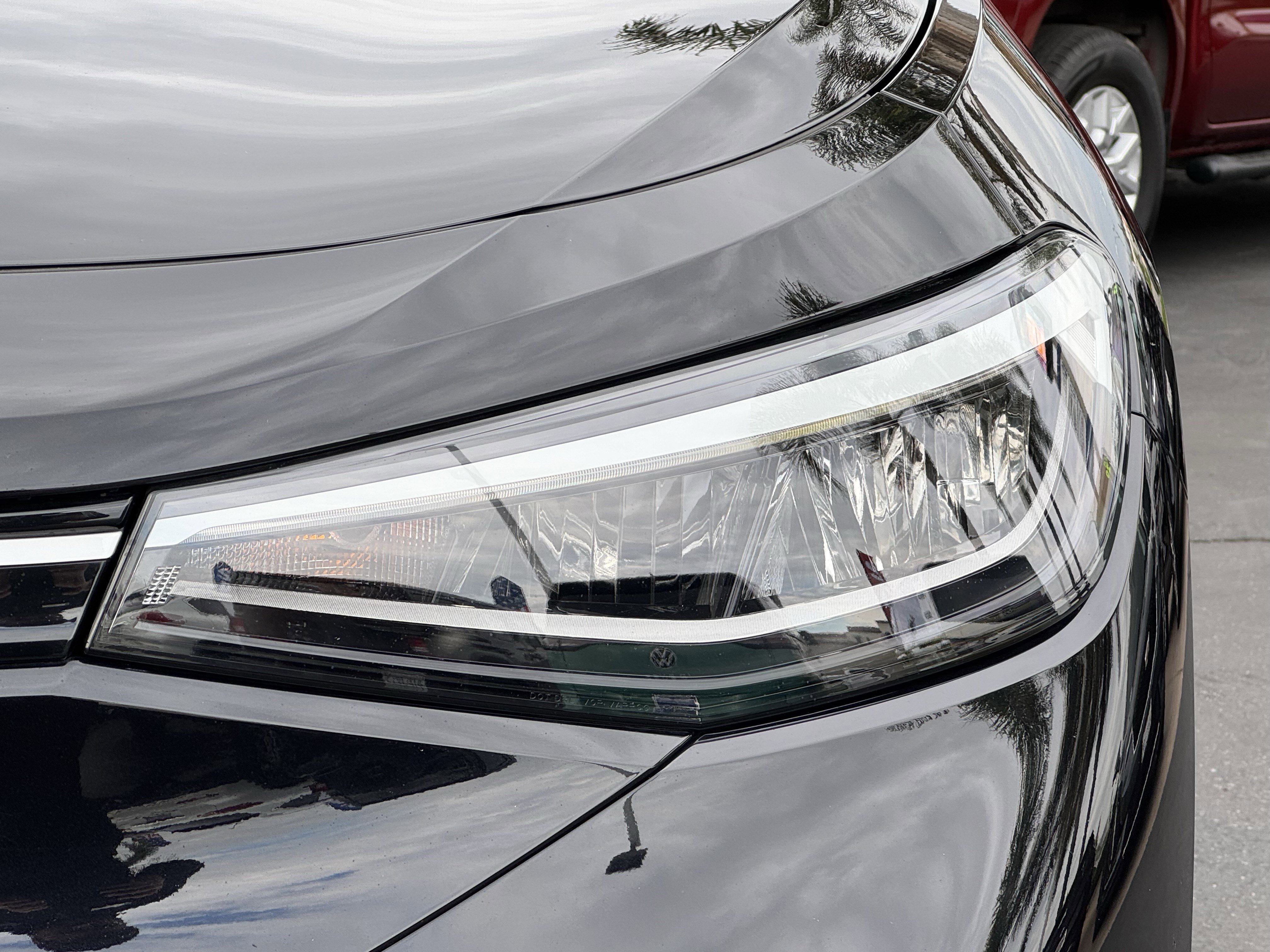 Used 2025 Volkswagen ID.4 Pro image 6