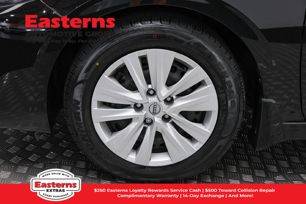 Used 2024 Nissan Sentra S FWD image 32