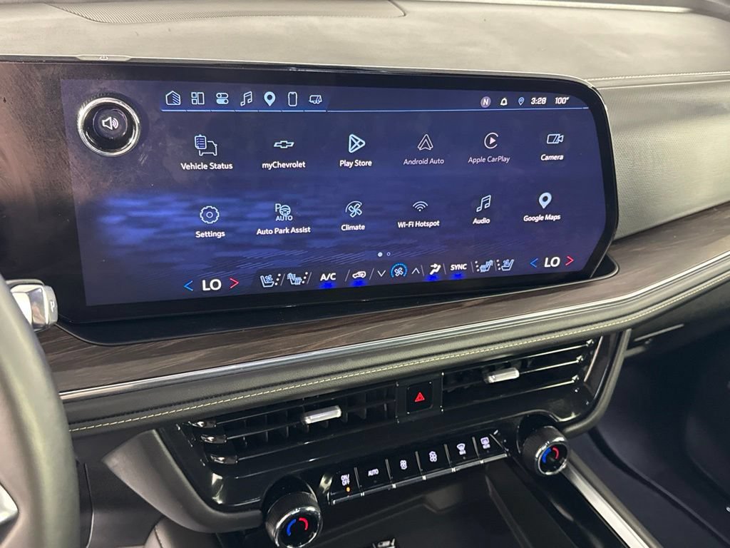 Certified 2025 Chevrolet Suburban Premier AWD/4WD image 17