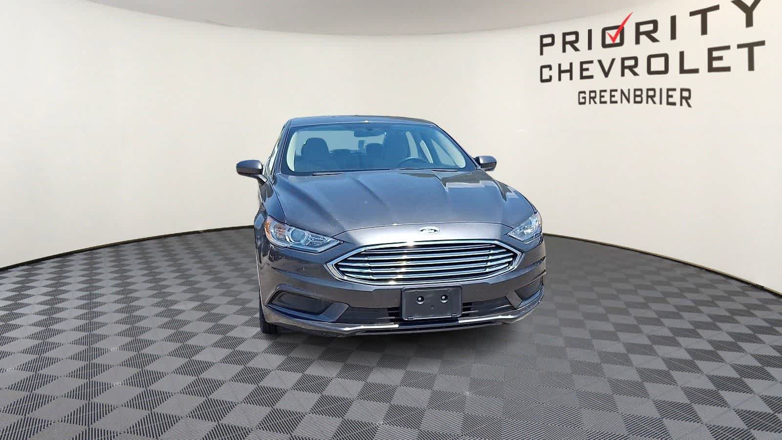 Used 2018 Ford Fusion S FWD image 3