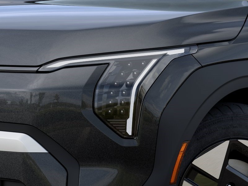 New 2027 Kia EV3 Wind FWD image 10