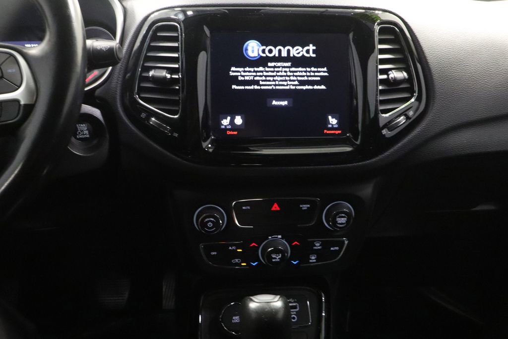 Used 2020 Jeep Compass Limited image 21
