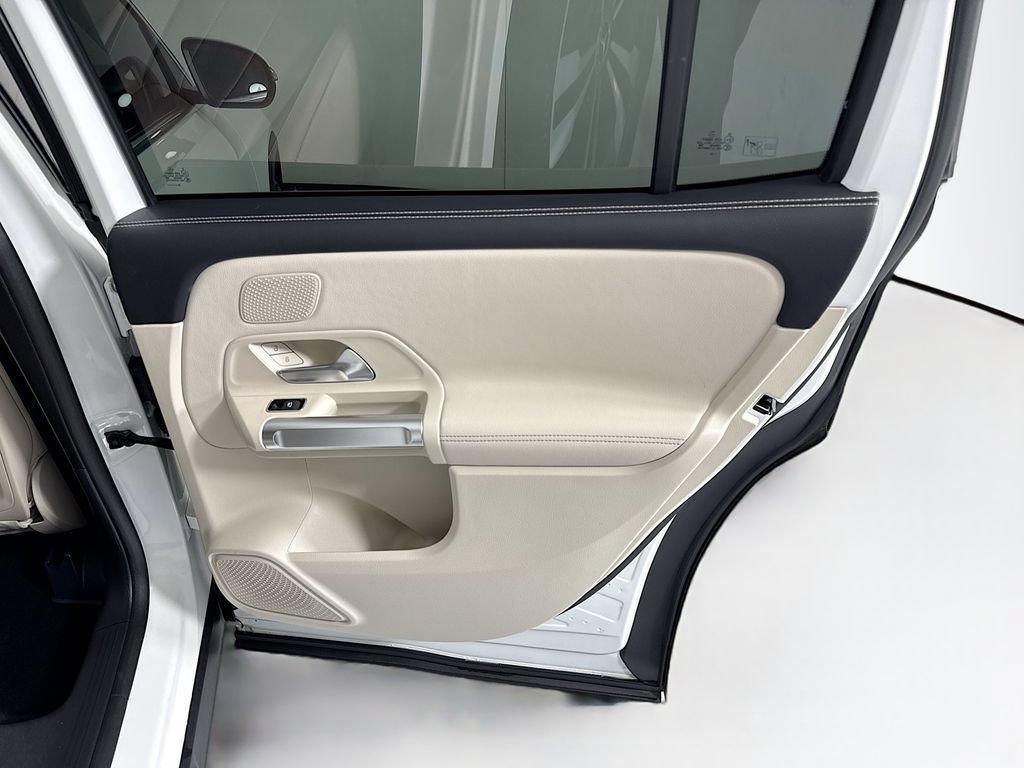 Certified 2026 Mercedes-Benz GLB 250 image 27