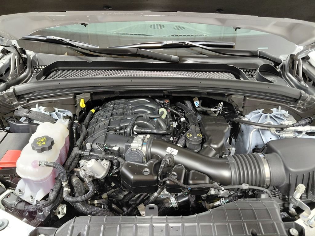 Certified 2025 Jeep Grand Cherokee Laredo X image 21