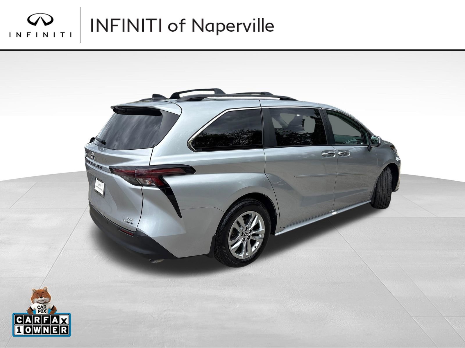 Used 2023 Toyota Sienna XLE w/ XLE Plus Package AWD/4WD image 5