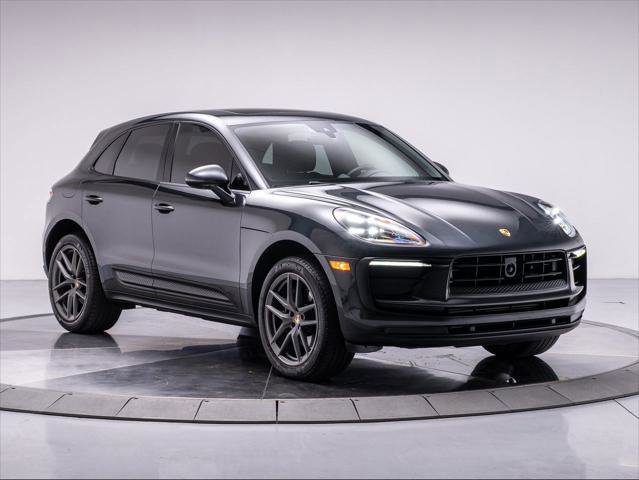Used 2024 Porsche Macan image 7