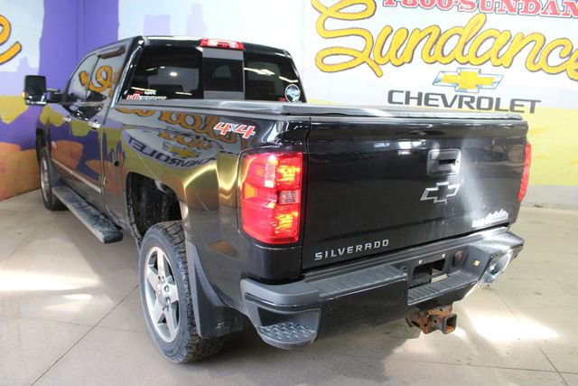 Used 2016 Chevrolet Silverado 2500 High Country w/ High Country Premium Package AWD/4WD image 6