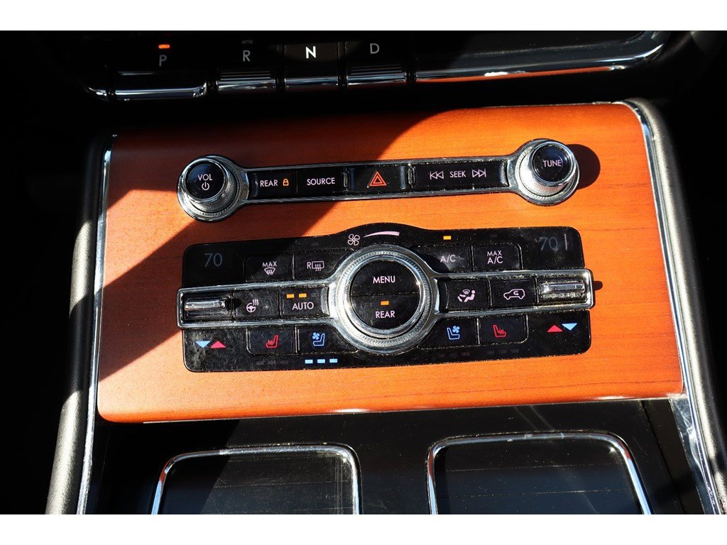 Used 2020 Lincoln Aviator Reserve w/ Equipment Group 202A AWD/4WD image 27